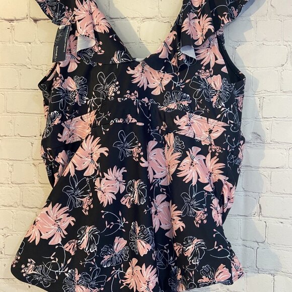 Summer Mae Ruffled One-Piece Bathing Suit - Picture 3 of 9